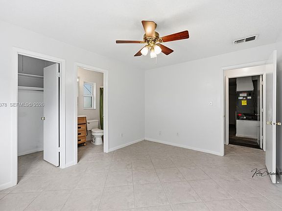 4th image of 525 22nd Ave