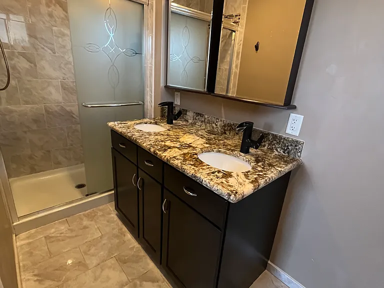 535 W Fig St — Photo 5