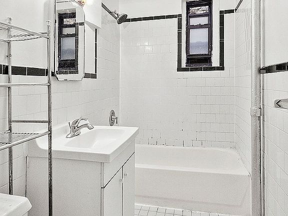 4th image of 203 W 103rd St APT 5G