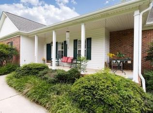 5688 Friendship Glen Dr, Browns Summit, NC 27214