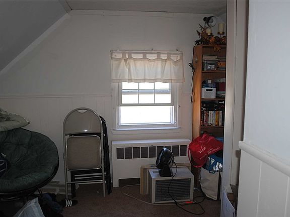 4th image of 48 Crabtree Ln
