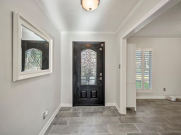 5th image of 9507 Godstone Ln