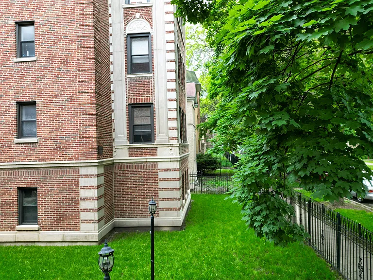 6439 N Hamilton Ave — Photo 18