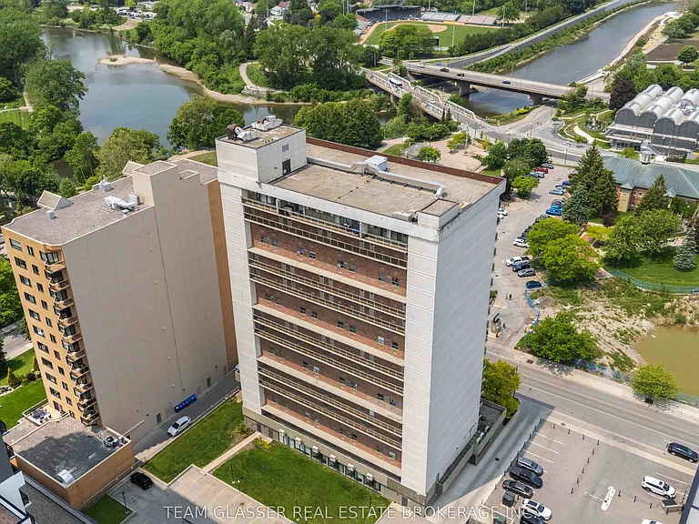 21 King St #1201 — Photo 29