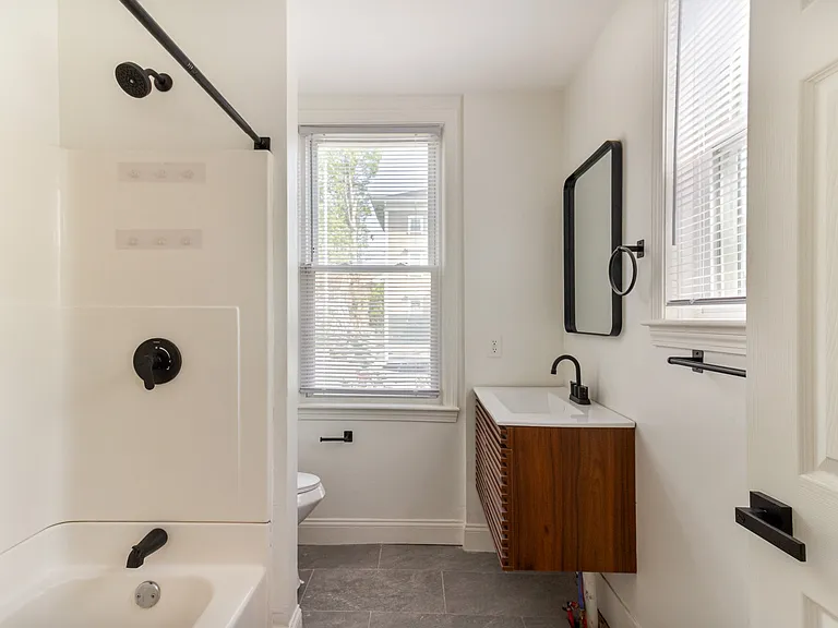 169 Waterman St #2 — Photo 8