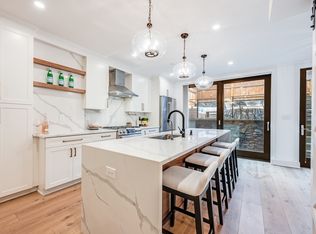 776 E 6th St #1, Boston, MA 02127