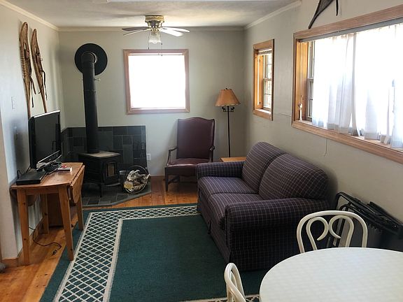 5th image of 45 Spruce Rd