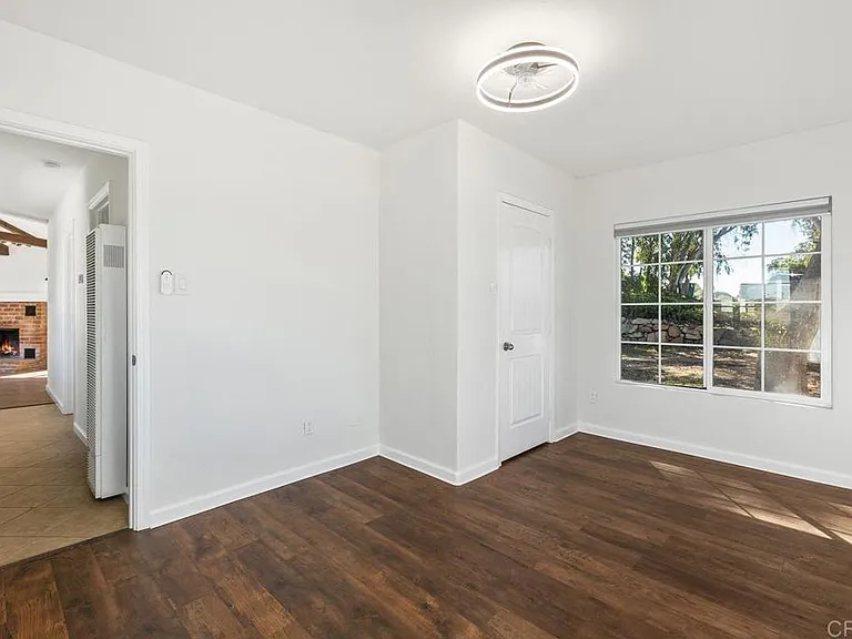 835 Barsby St #MAIN HOUSE — Photo 22