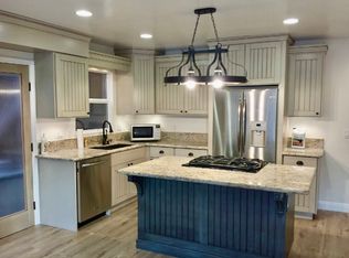 70 Pomona Ave, Long Beach, CA 90803