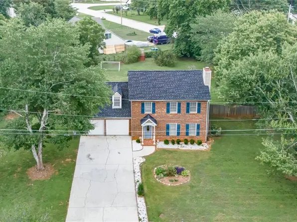 1591 Willow Bend Way, Snellville, GA 30078