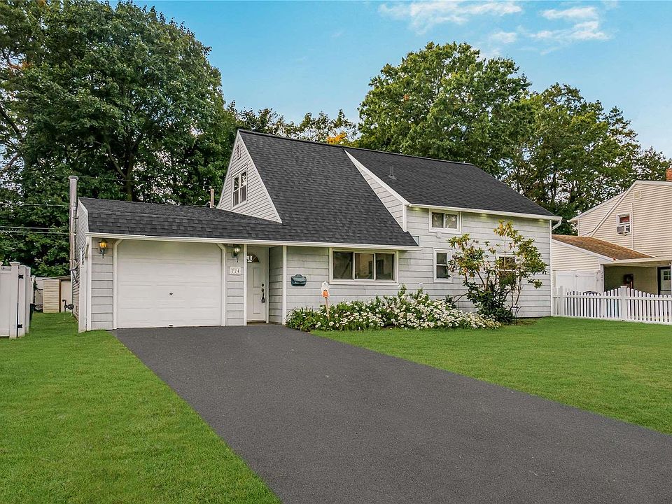 1st image of 224 Willowood Drive