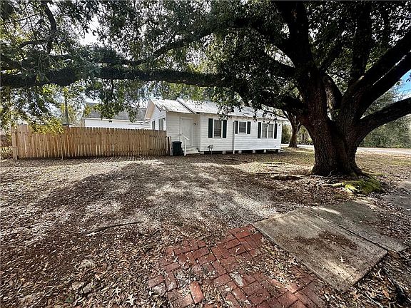 4th image of 526 N Lee St