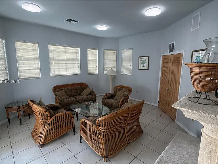 735 SW 148th Ave #1711 — Photo 34