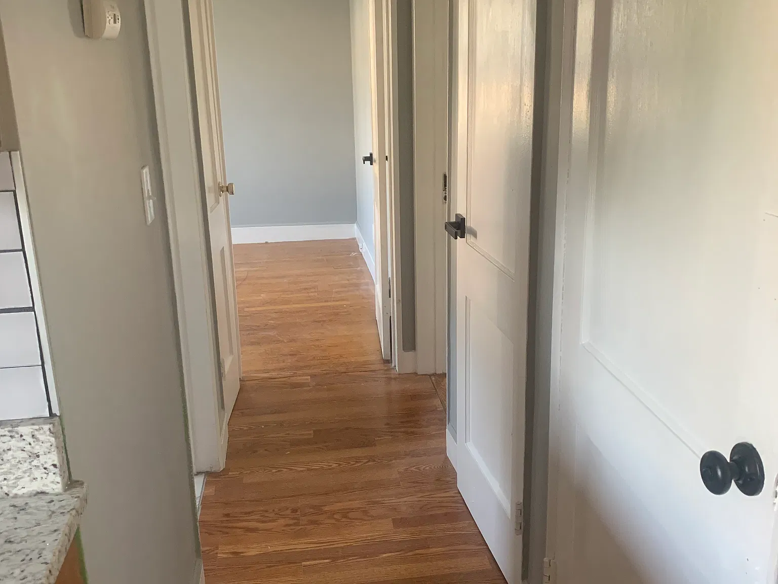 3 bed, 1000 sqft, $3,500 — Photo 3