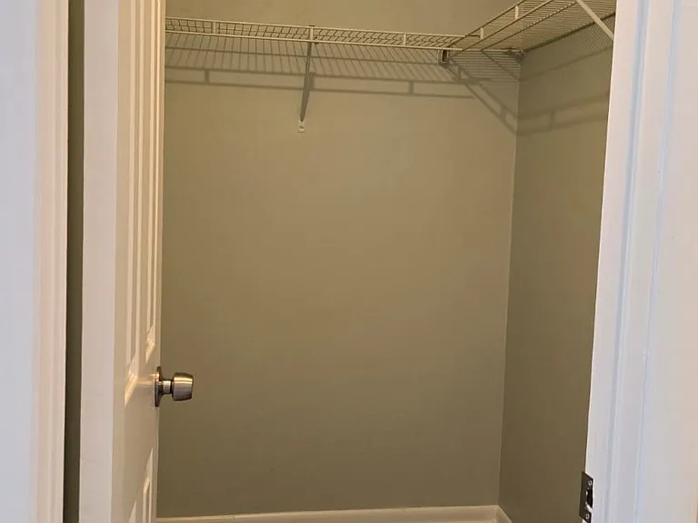 696 Governors Way — Photo 10