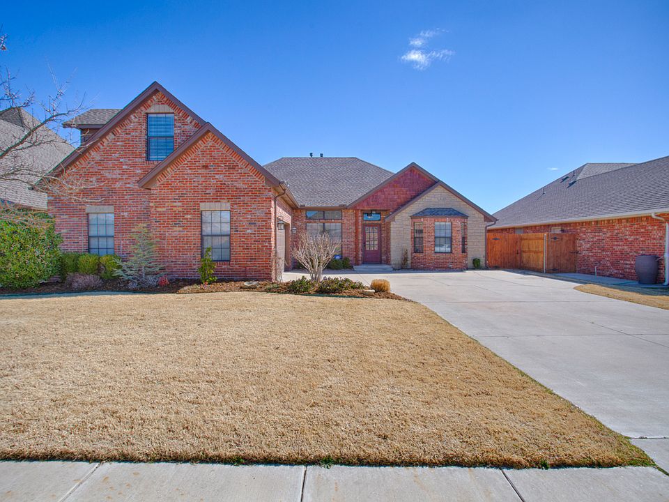 1st image of 16408 Old Oak Dr
