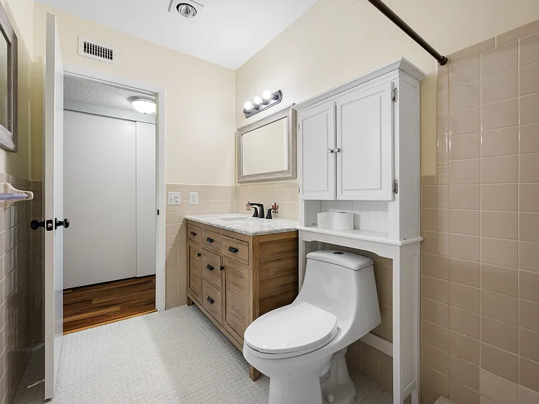 2258 World Parkway Blvd W #40 — Photo 4