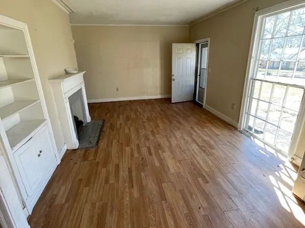 (undisclosed Address), Jackson, MS 39209