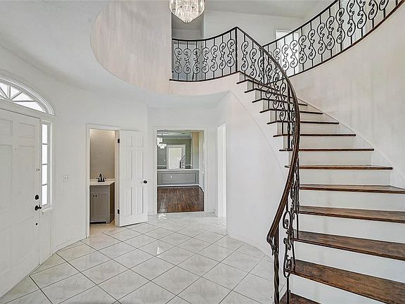 4th image of 3215 PINE VALLEY DRIVE