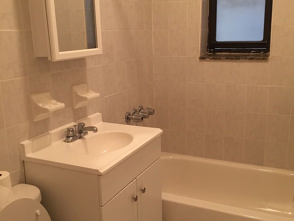 1st image of 3067 33rd St APT 3A
