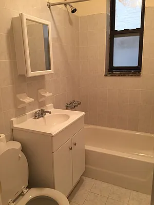 Rented by Page Real Estate | media 3