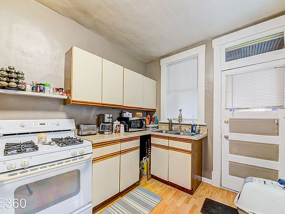 2nd image of 86 Estella Ave #9148675