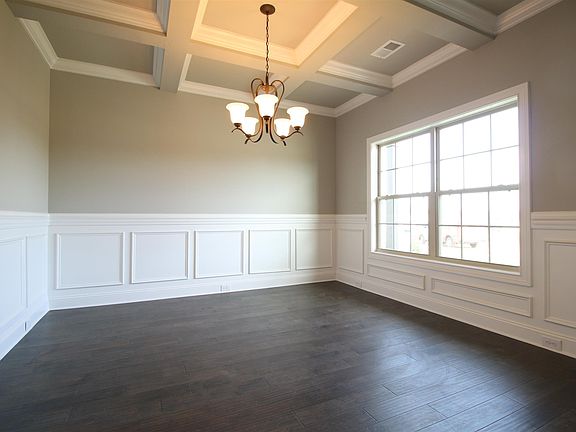 5th image of 756 Farmington Lot 756