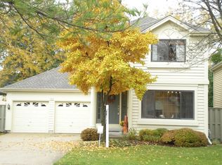 141 Seneca Trl, Bloomingdale, IL 60108