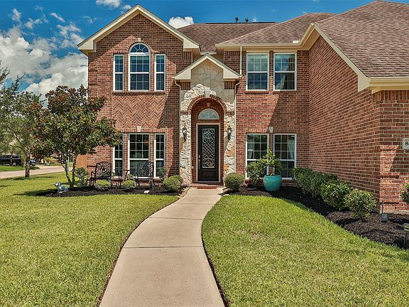 5th image of 8422 Postano Bluff Dr