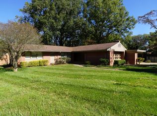 160 17th Ave NW, Hickory, NC 28601