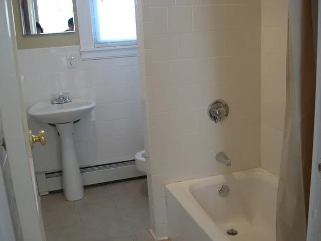 304 Bay View Ave #2 — Photo 1