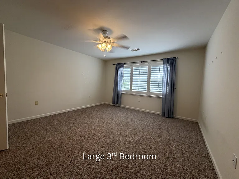 1510 Liberty Ln — Photo 15