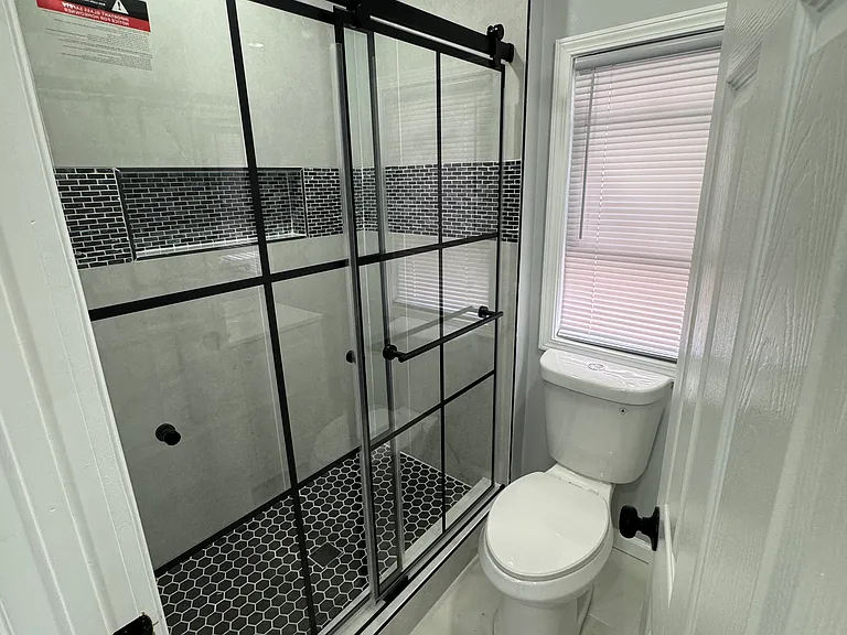 300 E Price St #2 — Photo 13