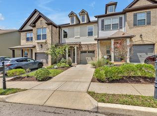 1596 Hampshire Pl, Thompsons Station, TN 37179