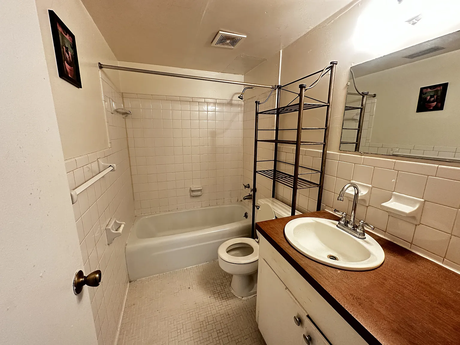 1315 SE Silver Springs Place - 6 — Photo 3