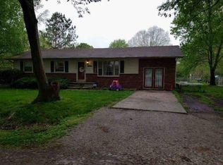 1830 Sherry Ave, Seneca, MO 64865
