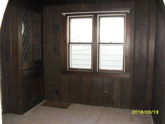 5th image of 207 N 2nd St