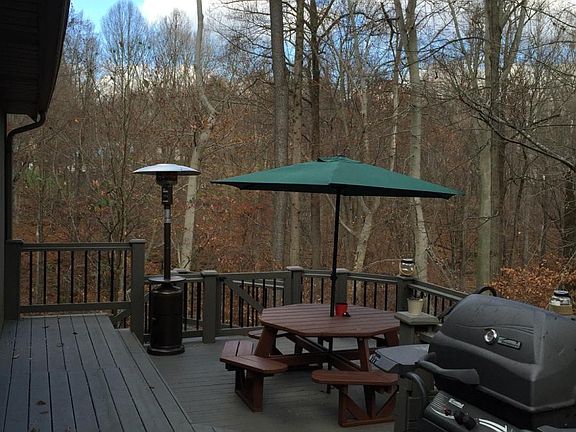 Side Deck Off Kitchen