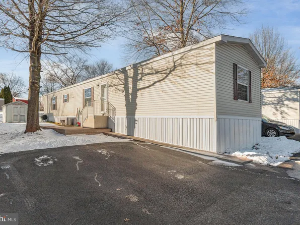 75 Oliver Dr, Palmyra, PA 17078