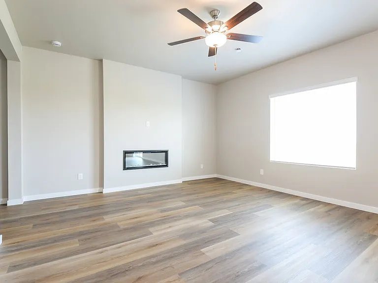 7332 Crystal Ave — Photo 5