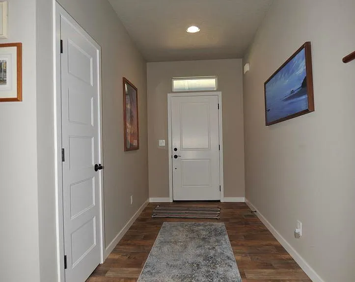 6312 N Descartes Dr — Photo 2