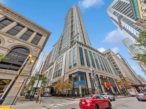 130 N Garland Ct APT 3304, Chicago, IL 60602