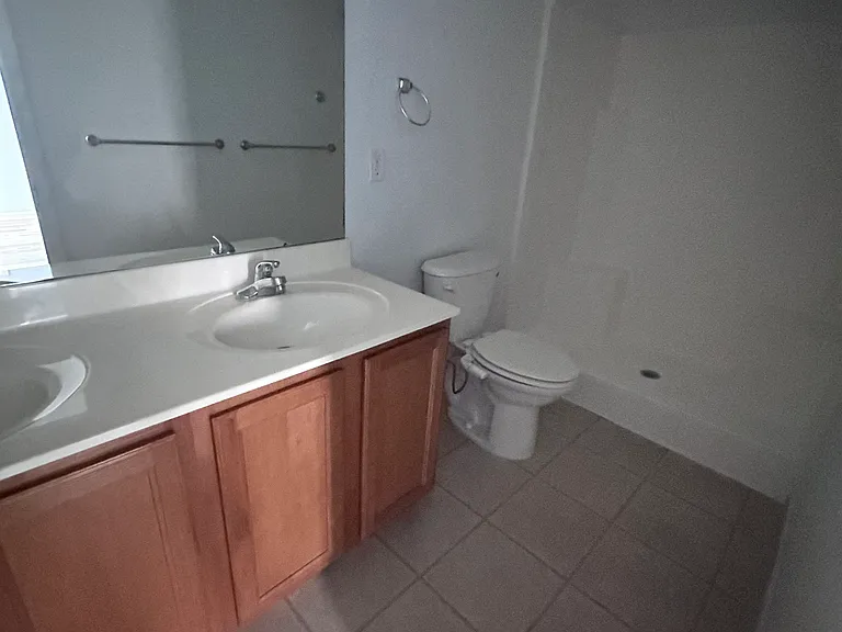 1108 Emma Ct — Photo 9