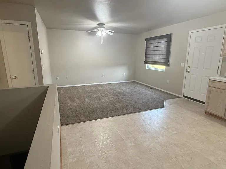 3390 Canyon Dr #D11 — Photo 7