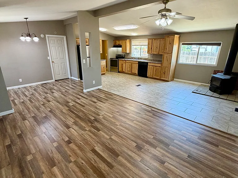 1279 Rita Mae Ave — Photo 9