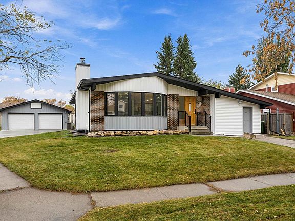 3rd image of 11 Austin Cres