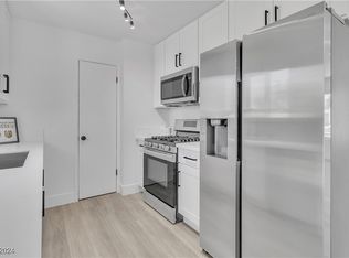 211 Dogwood St, Henderson, NV 89015