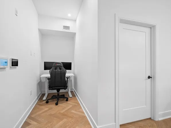 151 Webster Avenue image 20 of 41