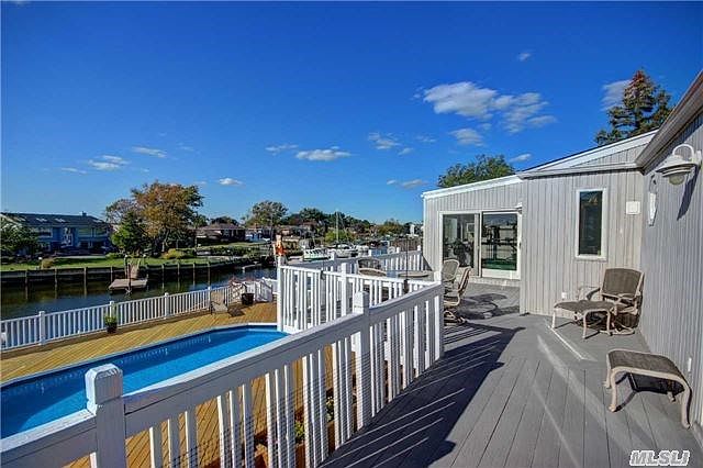 2nd image of 3490 Riverside Dr