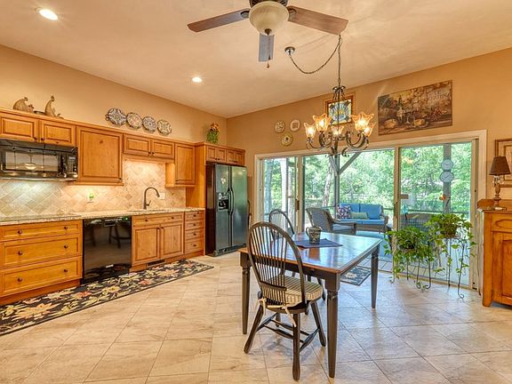 18th image of 198 Riverbend Dr